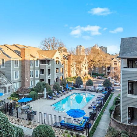 Charming Apartment With Wi-Fi Charlotte Exterior photo