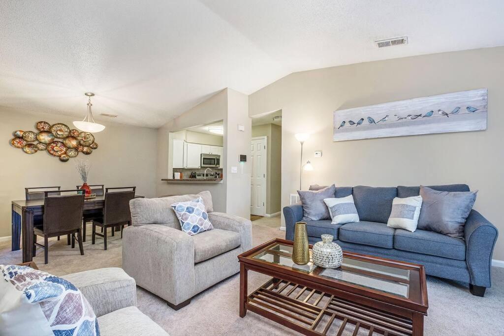 Charming Apartment With Wi-Fi Charlotte Exterior photo